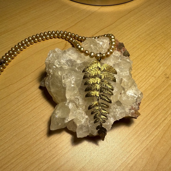 Michael Michaud | Fern with Freshwater pearls - Picture 1 of 2